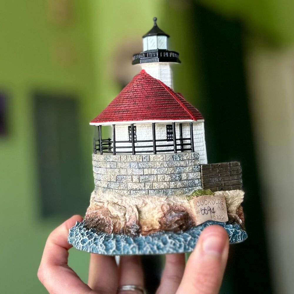 Vintage Textured + Detailed Lighthouse on Coast Home Decor Accent - Picture 5 of 12